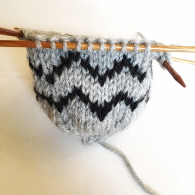 knitting the pomball tutorial